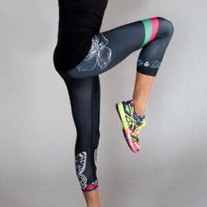 Betty Designs Garden Party run / workout / SUP capris